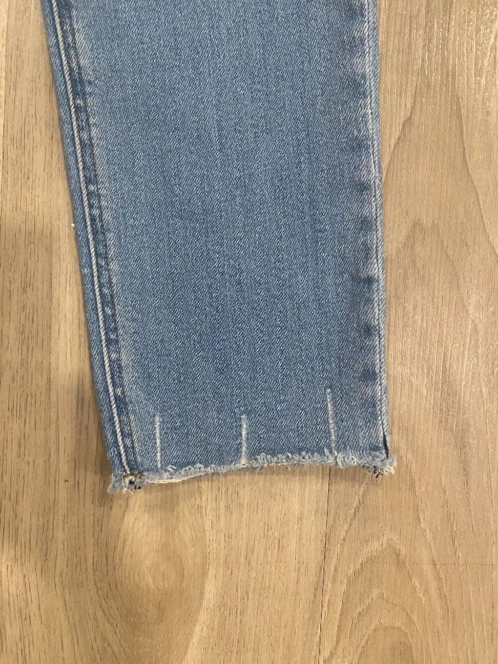Kut From The Kloth High Rise Button Fly Ankle Jeans Raw Hem Size 4